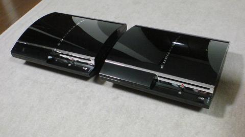 GT4用に用意した2台の初期型PS3の違いは、廃熱ファンの有りと無しの違いのみ？②.JPG