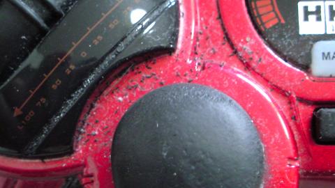 HKSレーシングコントローラが埃まみれで、その中に黒い粉が．．．③.JPG